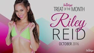 riley reid,  titty teaser - 10.05.2016